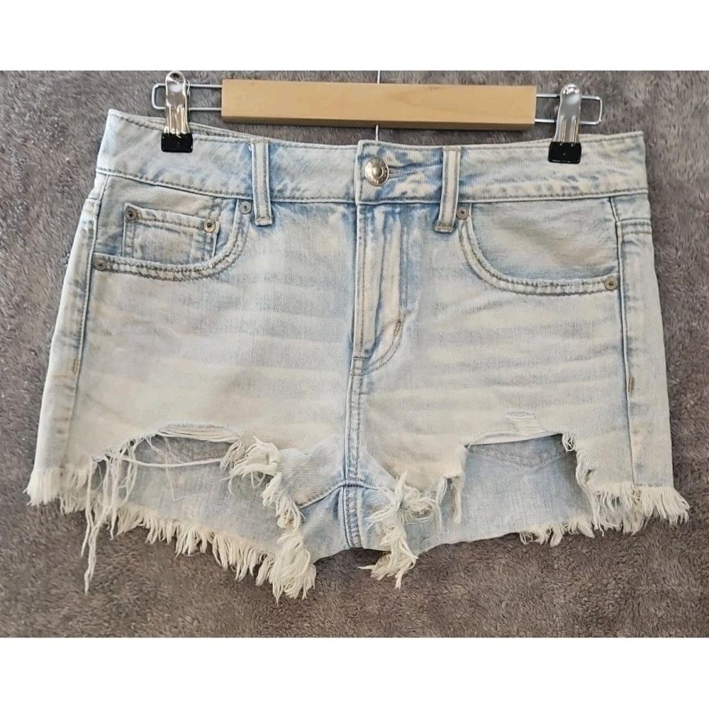 AE Thrashed Raw Hem Mid Rise Shorts Sz 4 Light‎ Wash Coastal Cowgirl #689
